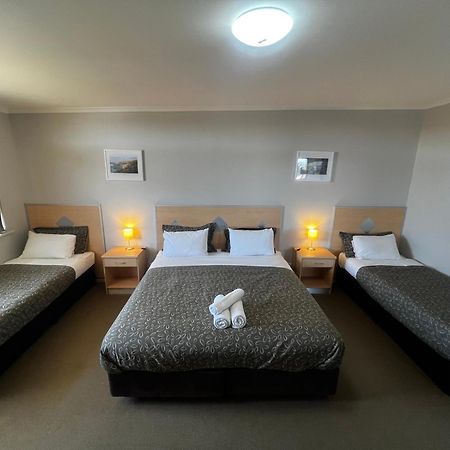 Highway One Motel Ceduna Bagian luar foto